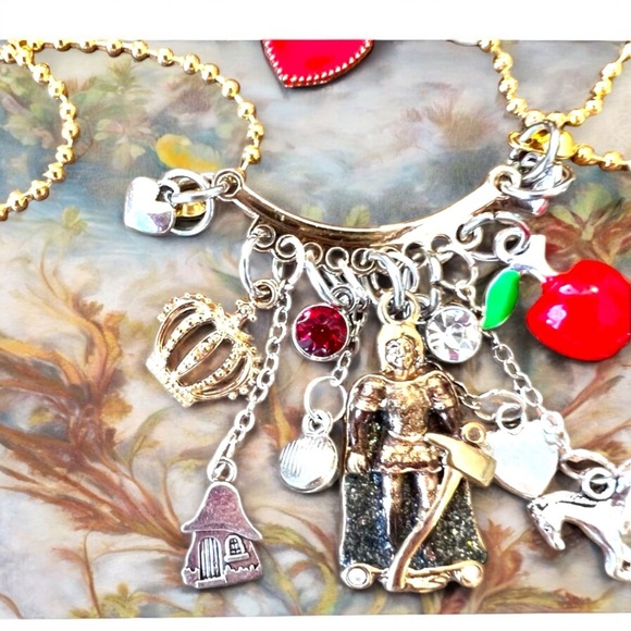Mix of vintage charms make up this beautiful one of a kind Snow White necklace - Picture 9 of 15